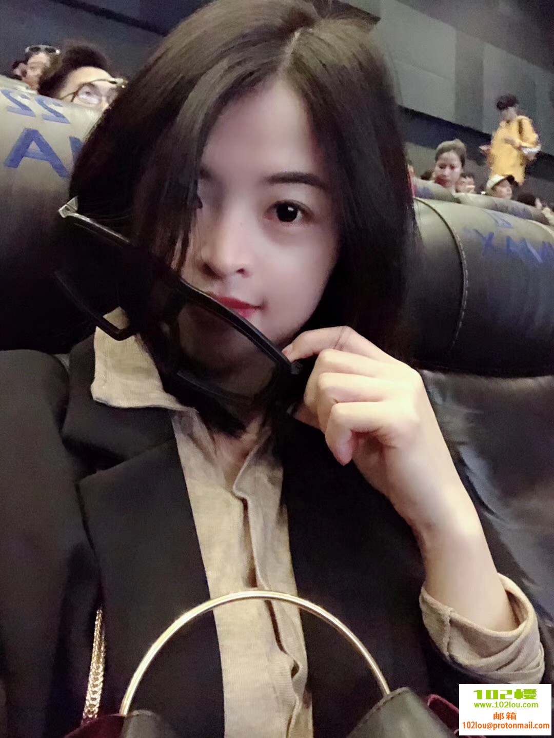 221542yu875xh7xmjvbizx.jpeg