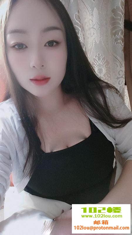 165559q0m0r0qift4u7lia.jpg