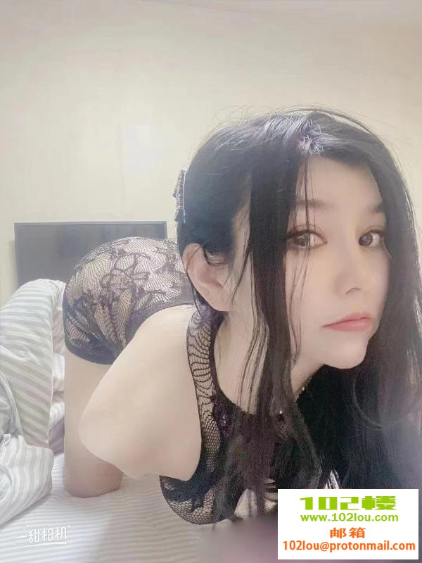 225252sc5ggc9mvuix5u8m.jpg