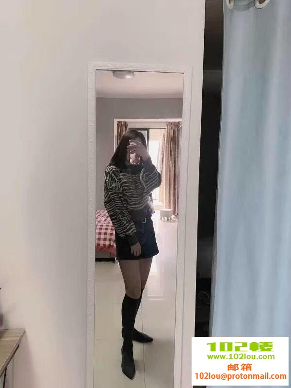 163150n0pshfsmpiu8isud.jpg
