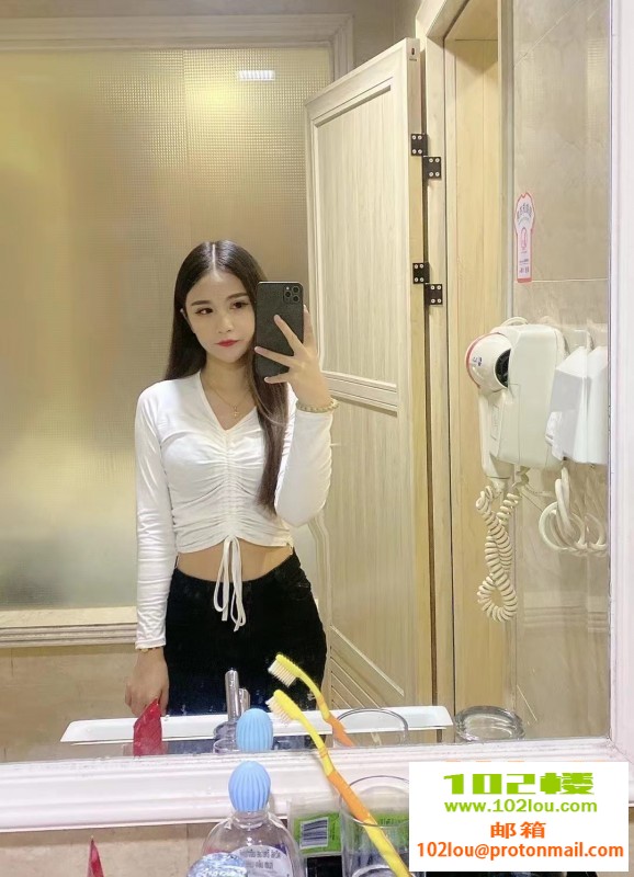 000532ho0bxqbzwox977c6.jpg