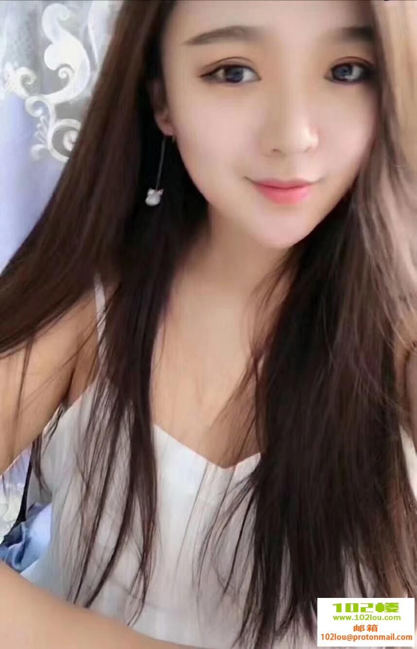 143254b76cy5svo95sjm5y.jpg