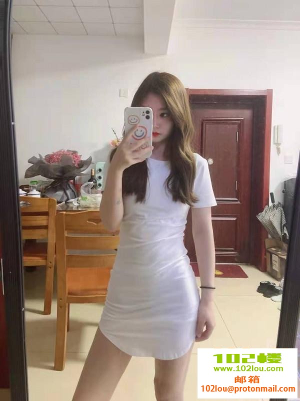 233043a1tvxcvvtzt9t9gf.jpg