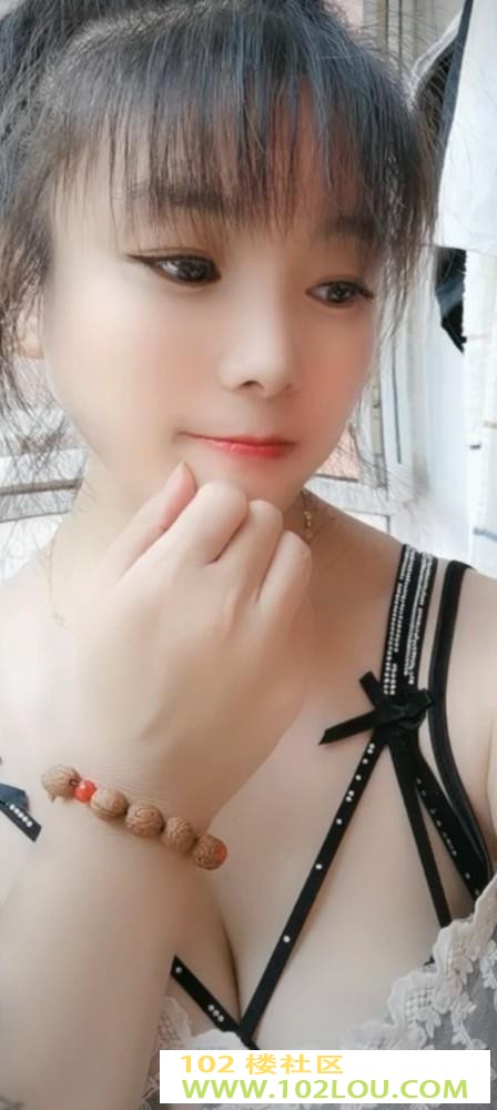 184842tb4ptf4i6hp9px5l.jpg