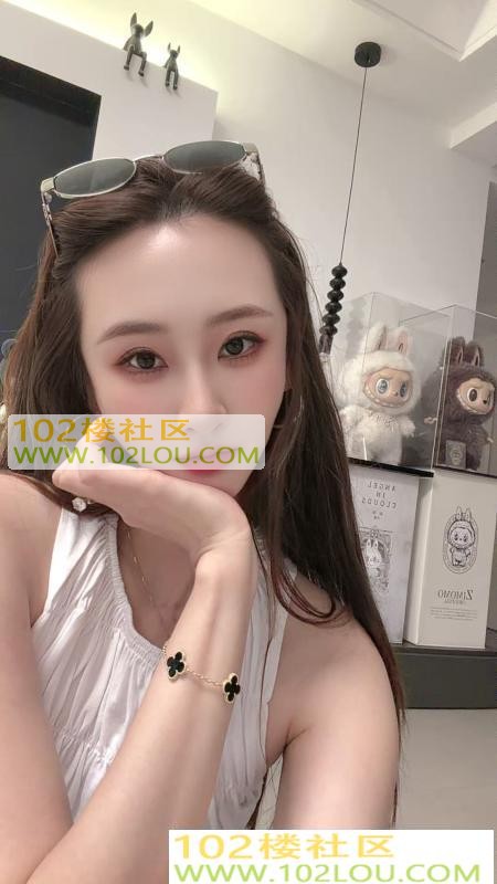 b86a5beb-4237-4eb0-9bfc-048cdd934aa5.jpg