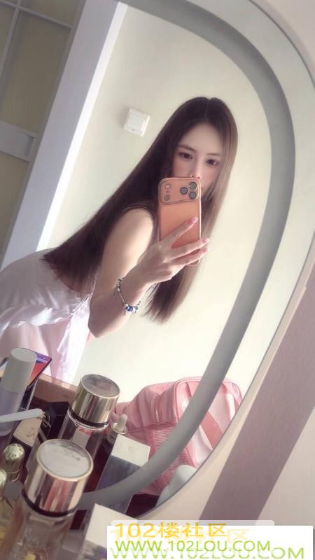 85d99130-19b0-4dc9-b9a4-26fd9613a76f.jpg